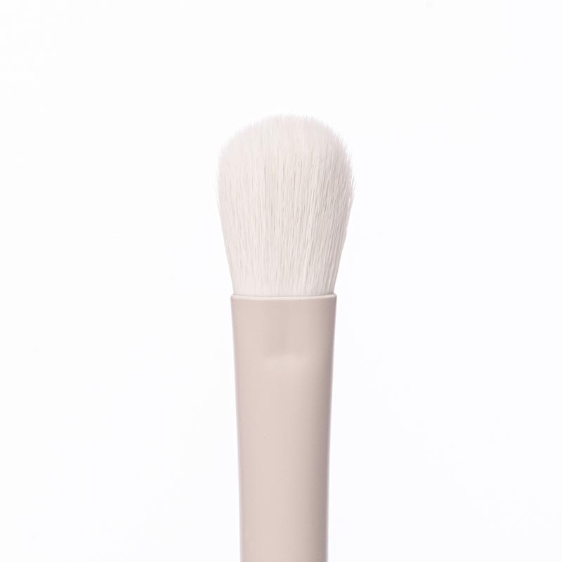 GI BEAUTY Concealer brush