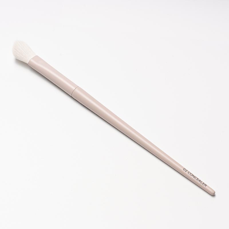 GI BEAUTY Concealer brush